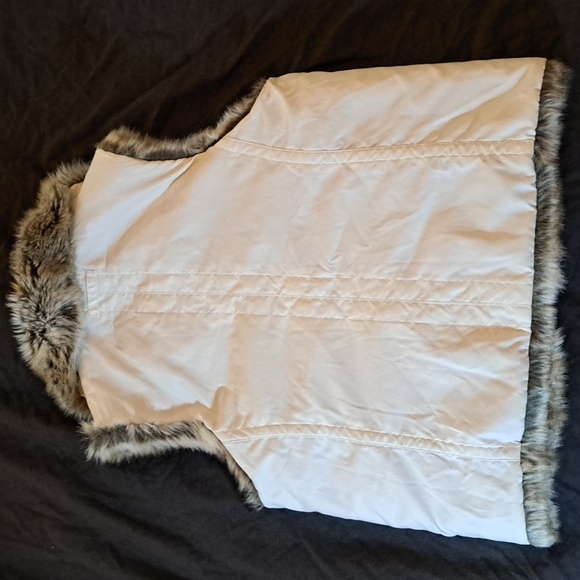 Reversible fur vest - Picture 2 of 10